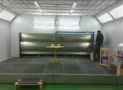 Du vandens užuolaidų purškimo kabinos komplektai tajų kalba